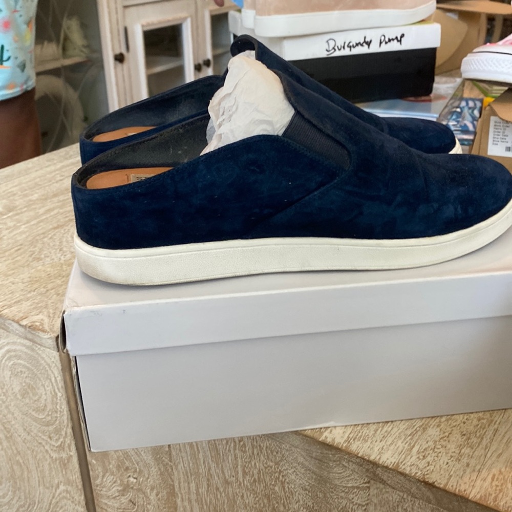 Size 12 Steve Madden Mule wedge navy blue